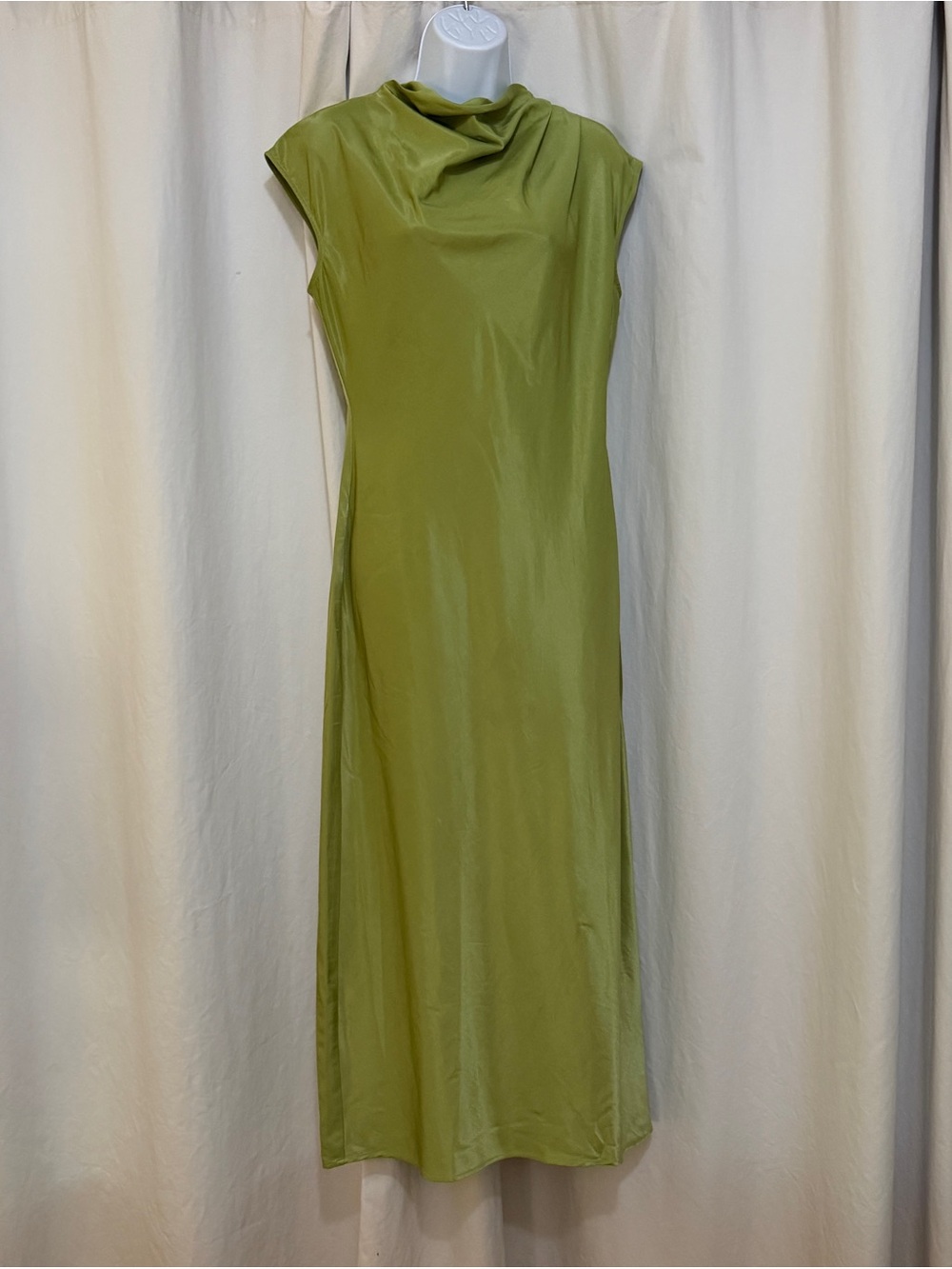 Nobody's Child Eden satin cap sleeve cowl neck maxi dress in olive - Picture 6 of 10